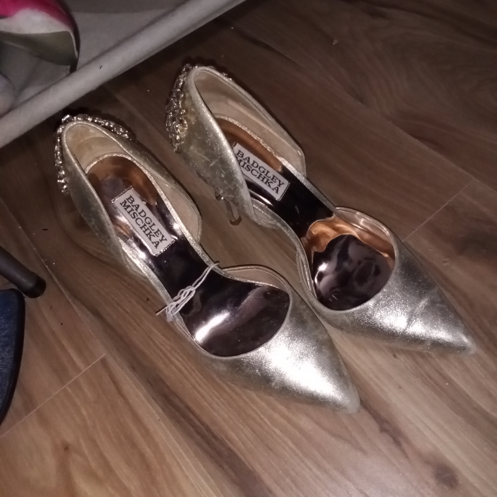 Badgley Mischka Embellished Shimmery Gold Heels Size 8